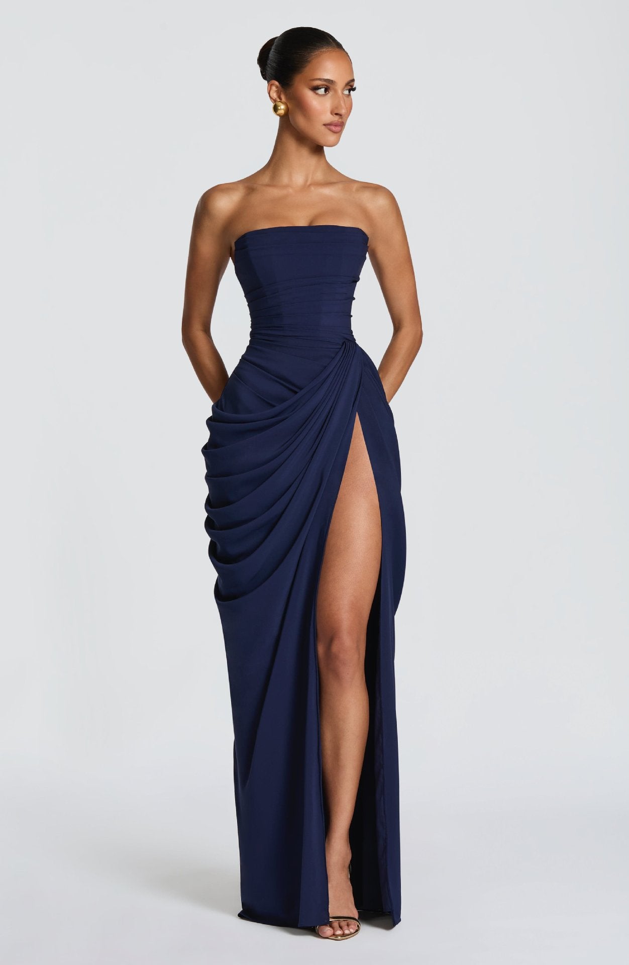 Women's Casual Long Sleeve Slim Fit Suspender Maxi Dress — Elegant Floor Length Strappy Bodycon Dress for All Occasions