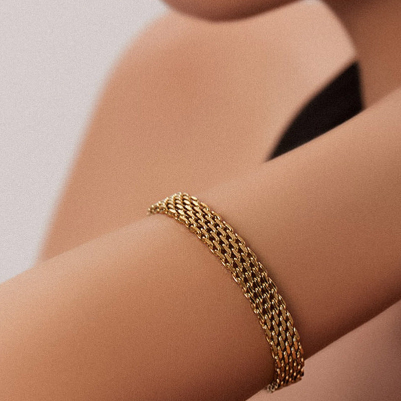 GlowLink Chain Bracelet – Gold & Silver Chic Wrist Jewelry