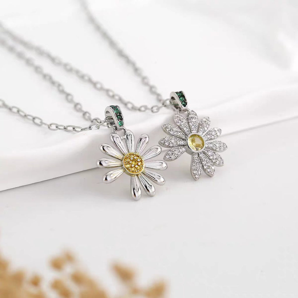 Daisy Diamond Pendant Necklace — Dainty Floral Crystal Pendant Necklace for Women | Elegant Gift Jewellery